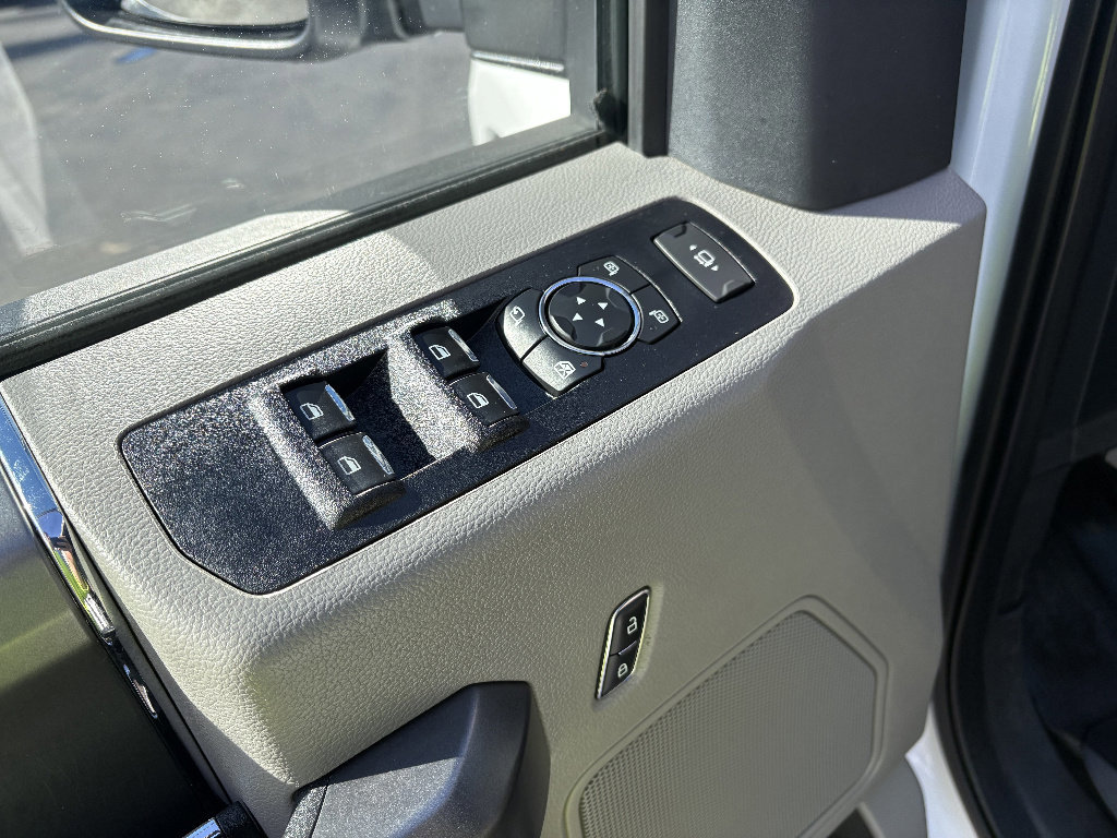 Certified 2022 Ford F350 XLT w/ XLT Premium Package image 16