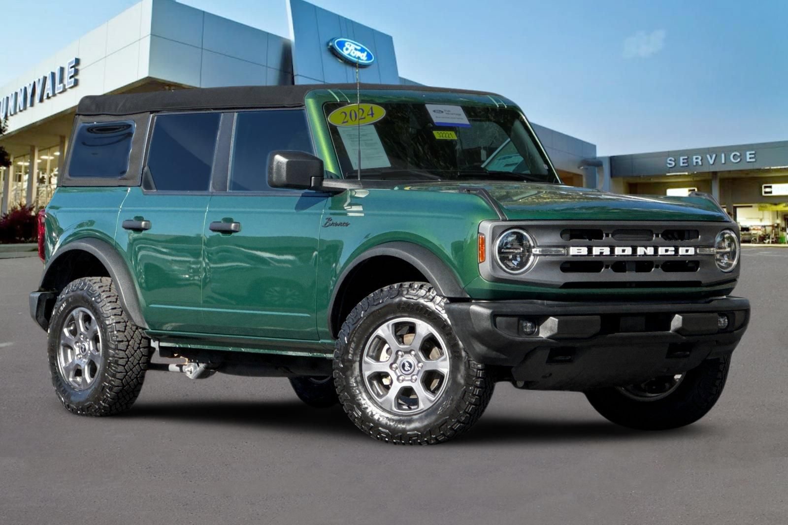 Certified 2024 Ford Bronco Big Bend AWD/4WD image 2