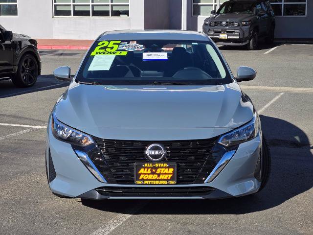 Used 2025 Nissan Sentra SV w/ All-Weather Package FWD image 2