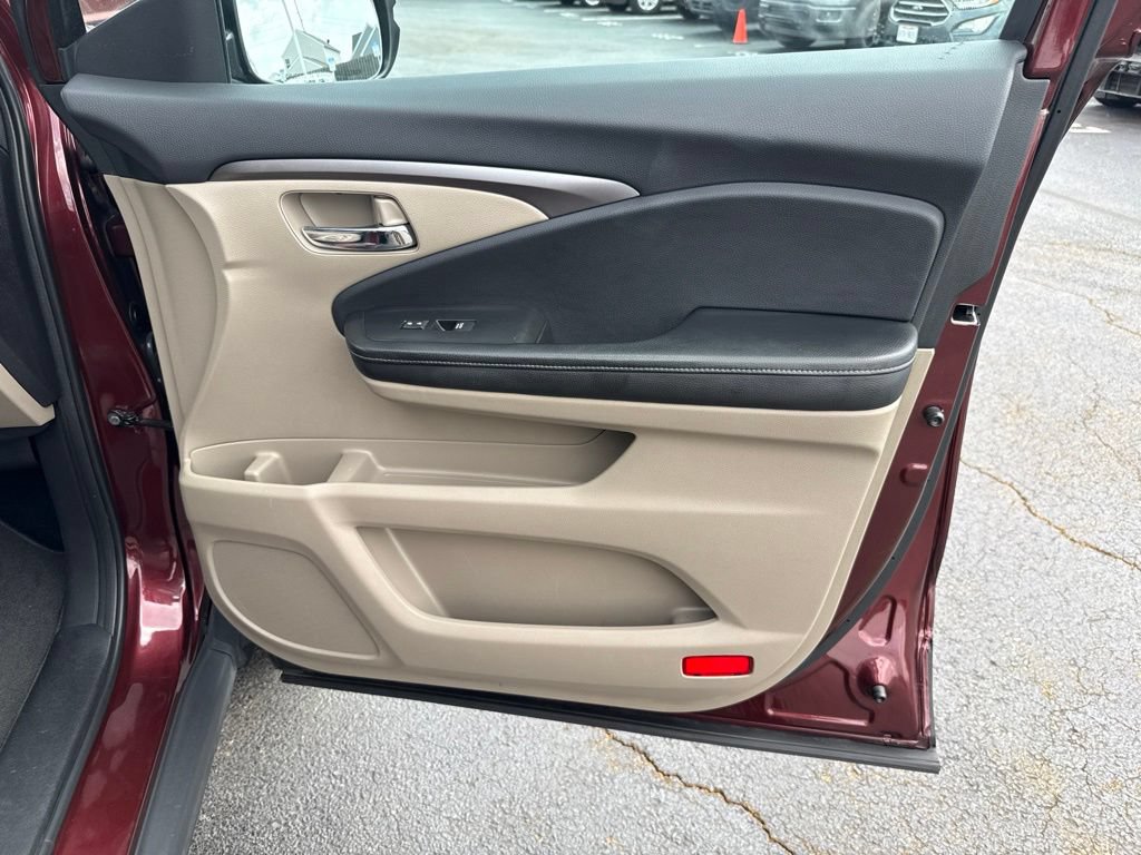 Used 2018 Honda Ridgeline RTL-T image 34