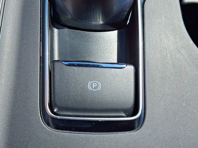 Certified 2024 Ford Edge SE w/ Black Appearance Package image 27