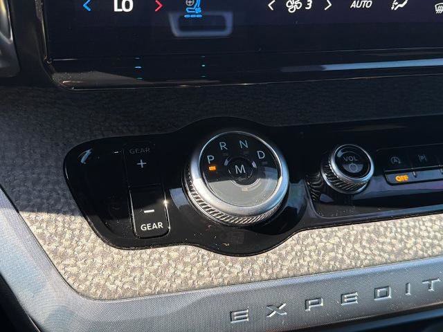 Certified 2025 Ford Expedition Tremor image 35