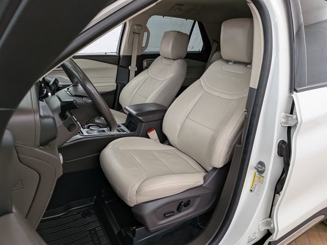 Certified 2023 Ford Explorer Platinum w/ Technology Package RWD image 13