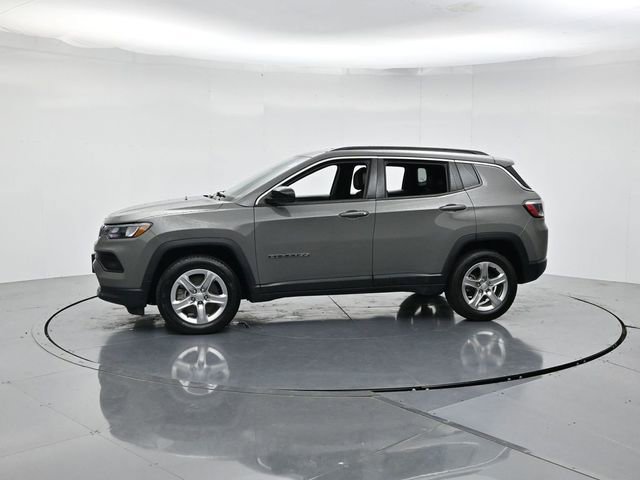 Used 2024 Jeep Compass Latitude AWD/4WD image 6
