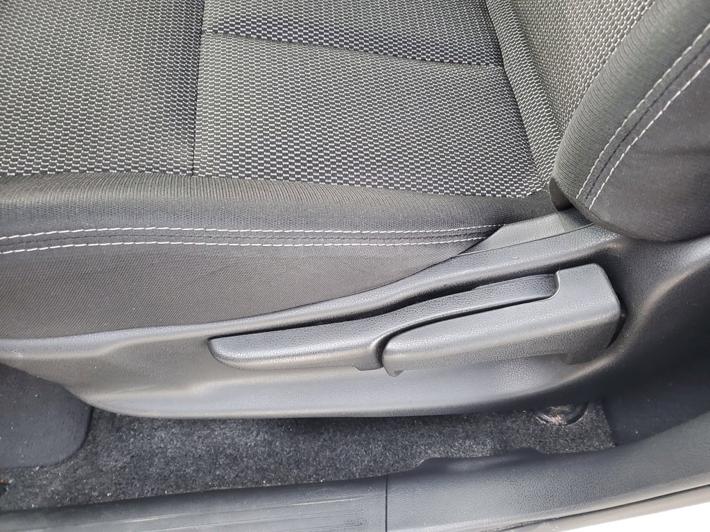 Used 2018 Nissan Versa SV w/ SV Special Edition Package image 13