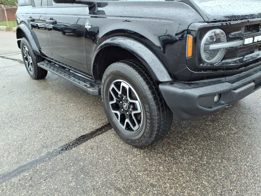 Certified 2024 Ford Bronco Outer Banks image 2