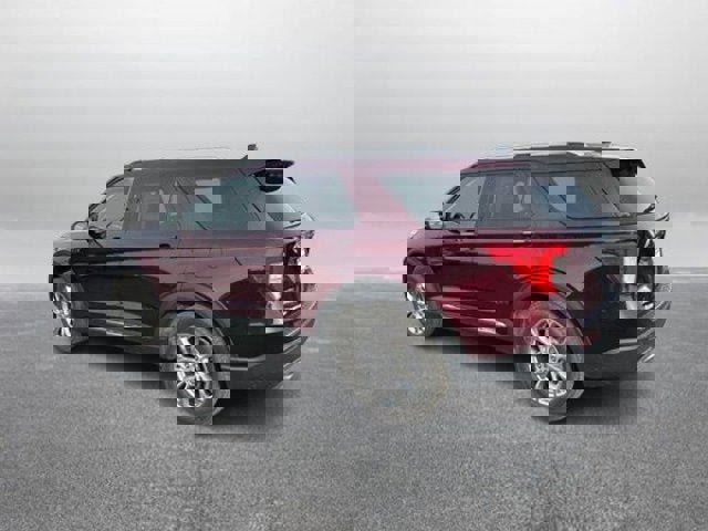 Certified 2022 Ford Explorer Limited w/ Equipment Group 301A image 4