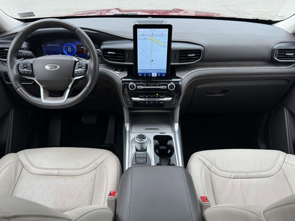 Certified 2023 Ford Explorer Platinum w/ Technology Package AWD/4WD image 2