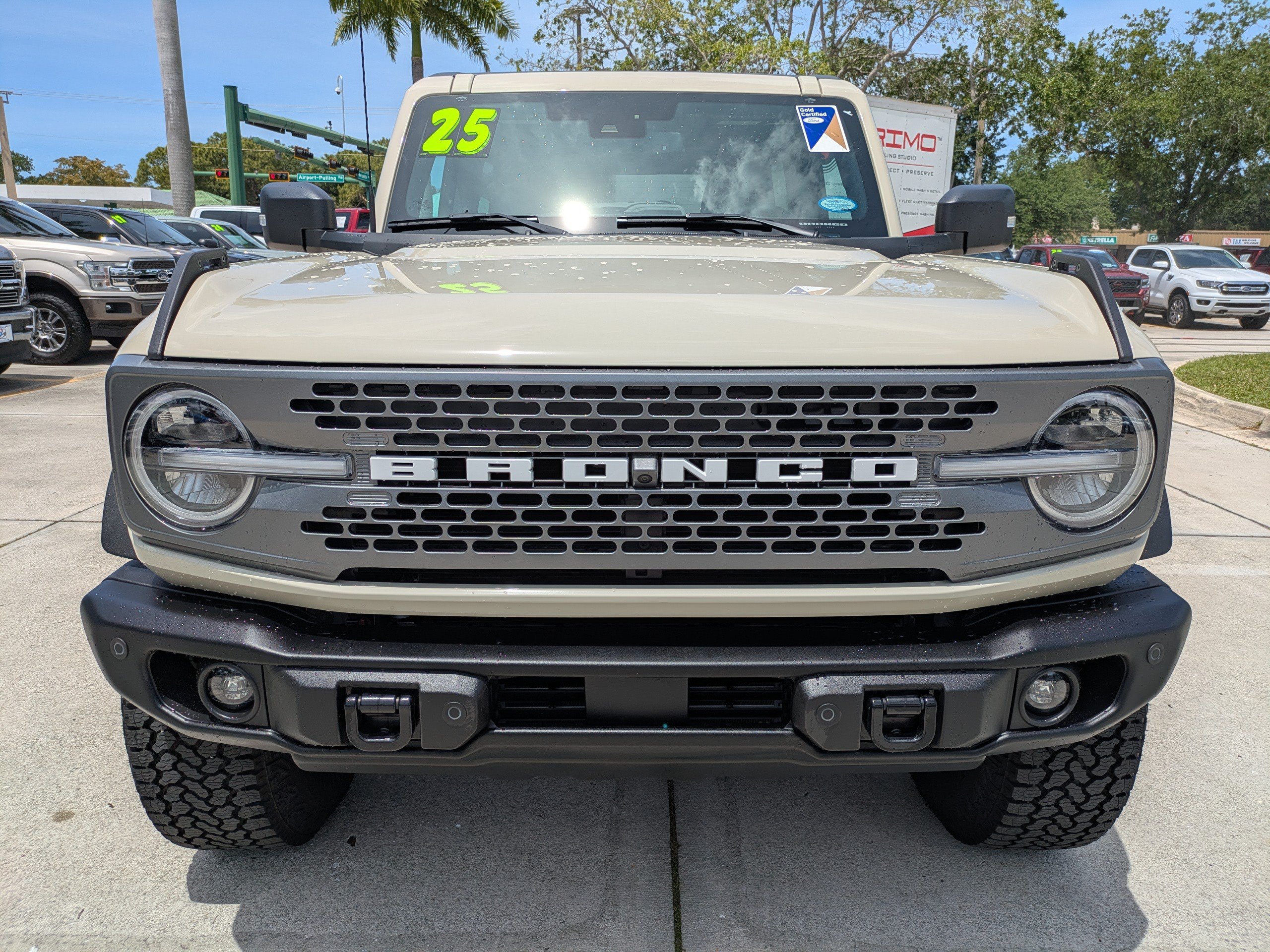 Certified 2025 Ford Bronco Badlands w/ Sasquatch Package AWD/4WD image 8