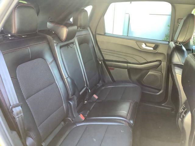 Certified 2024 Ford Escape ST-Line AWD/4WD image 25