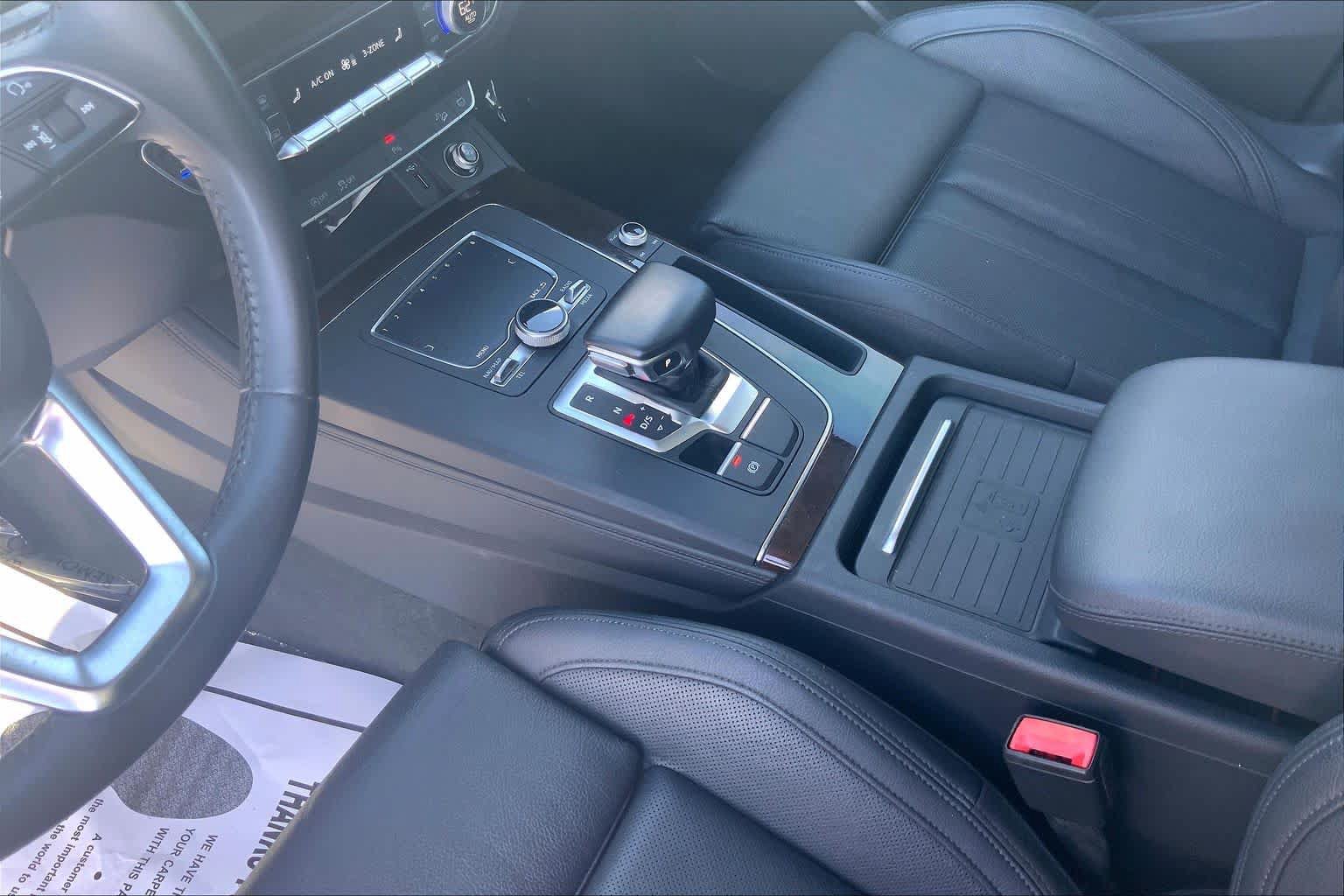 Used 2019 Audi Q5 2.0T Premium Plus w/ Premium Plus Package AWD/4WD image 17