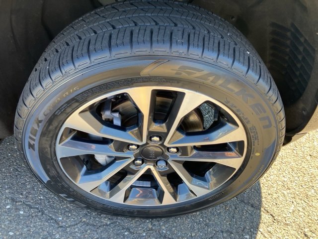 Used 2022 Jeep Grand Cherokee Overland w/ Luxury Tech Group IV image 26