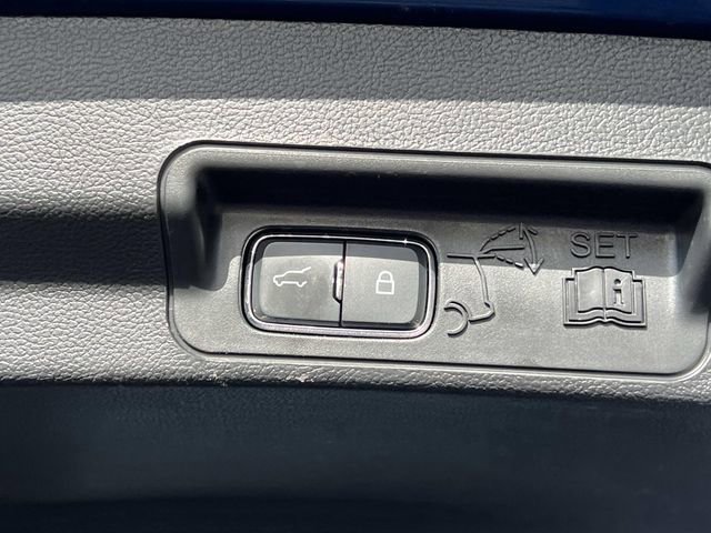 Certified 2023 Ford Explorer XLT AWD/4WD image 13