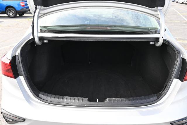 Used 2019 Kia Forte LXS FWD image 12