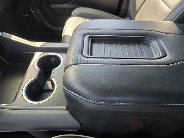 Used 2024 GMC Yukon SLT AWD/4WD image 23