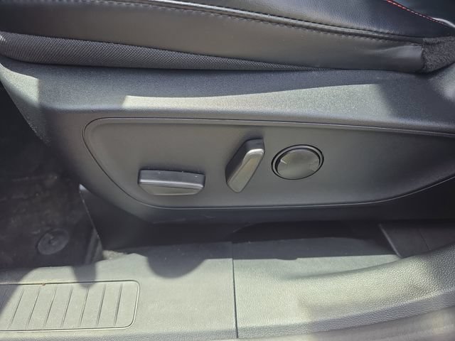 Certified 2024 Ford Escape ST-Line w/ Tech Pack #1 AWD/4WD image 13