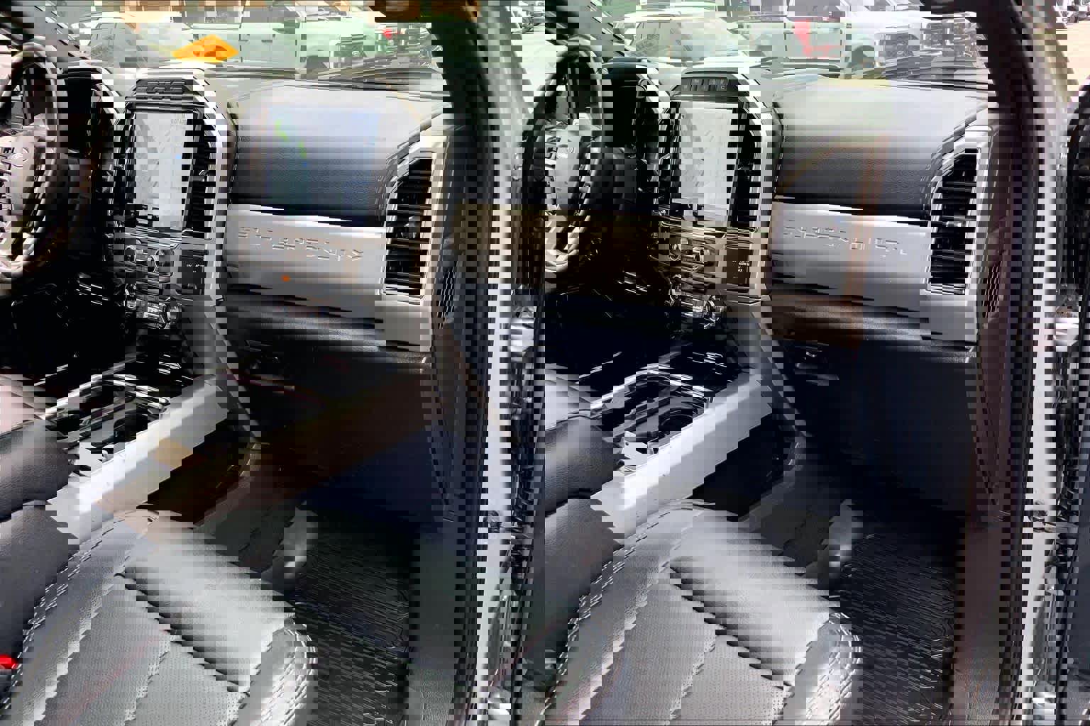 Certified 2022 Ford F350 Lariat w/ Lariat Ultimate Package image 17