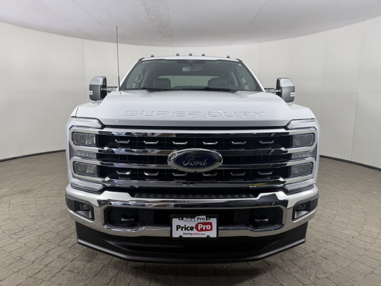 Certified 2025 Ford F250 Lariat AWD/4WD image 2