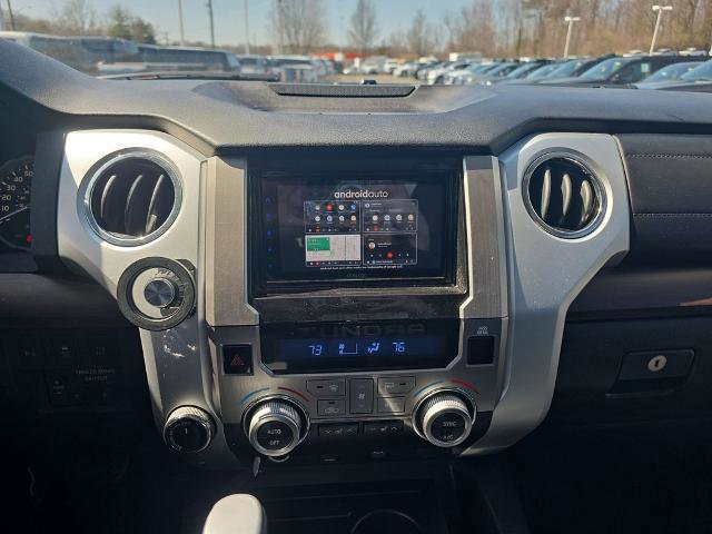 Used 2018 Toyota Tundra Limited w/ Limited Premium Package AWD/4WD image 31