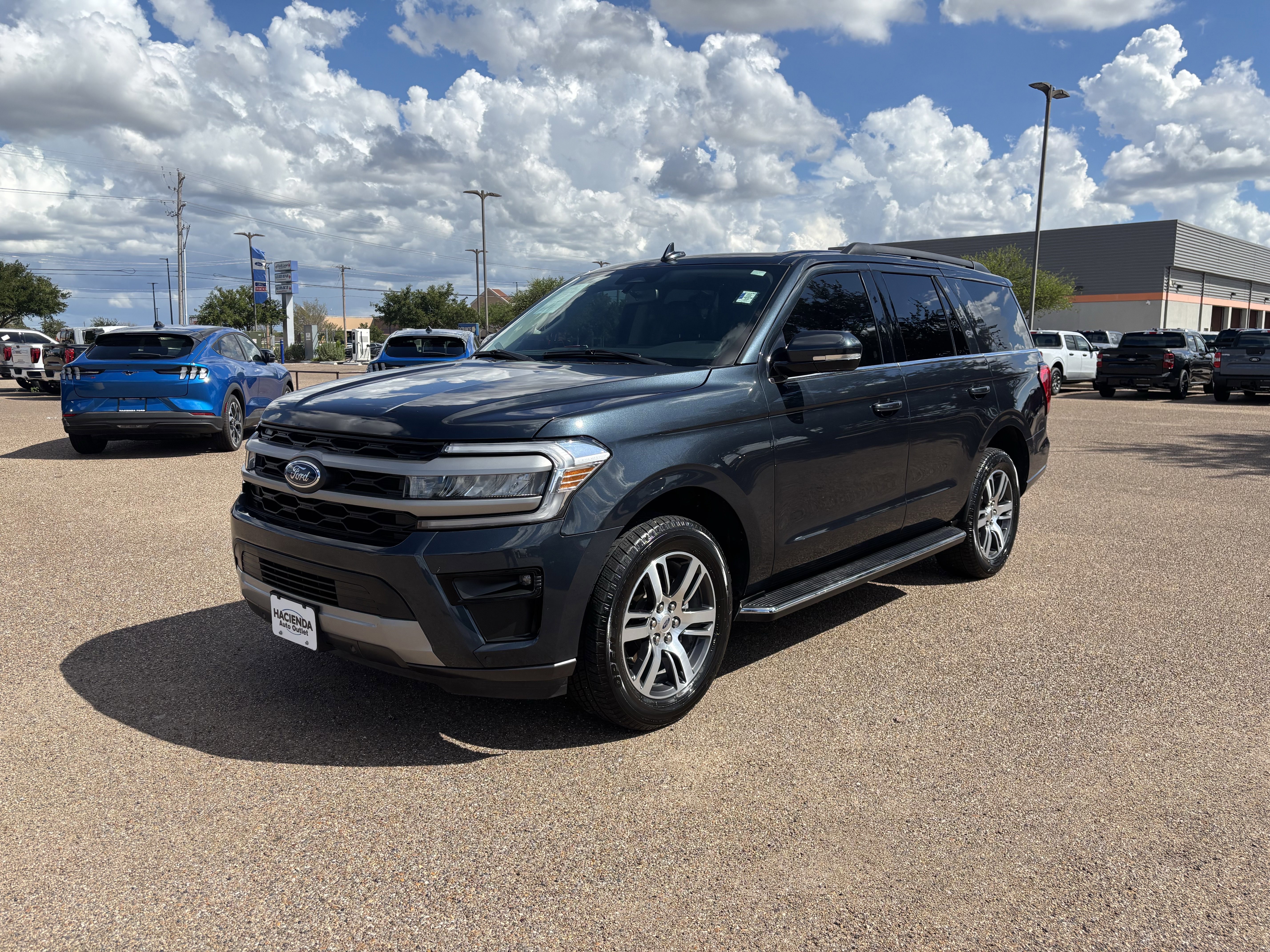 Certified 2023 Ford Expedition XLT