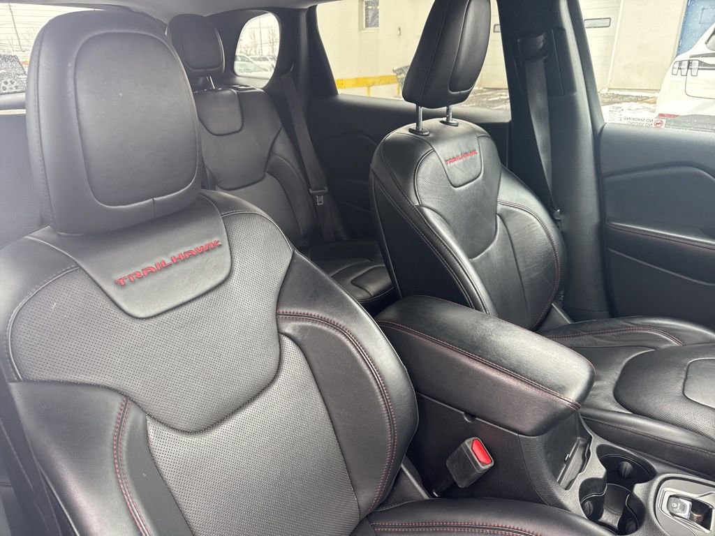 Used 2022 Jeep Cherokee Trailhawk w/ Premium Leather Package image 32