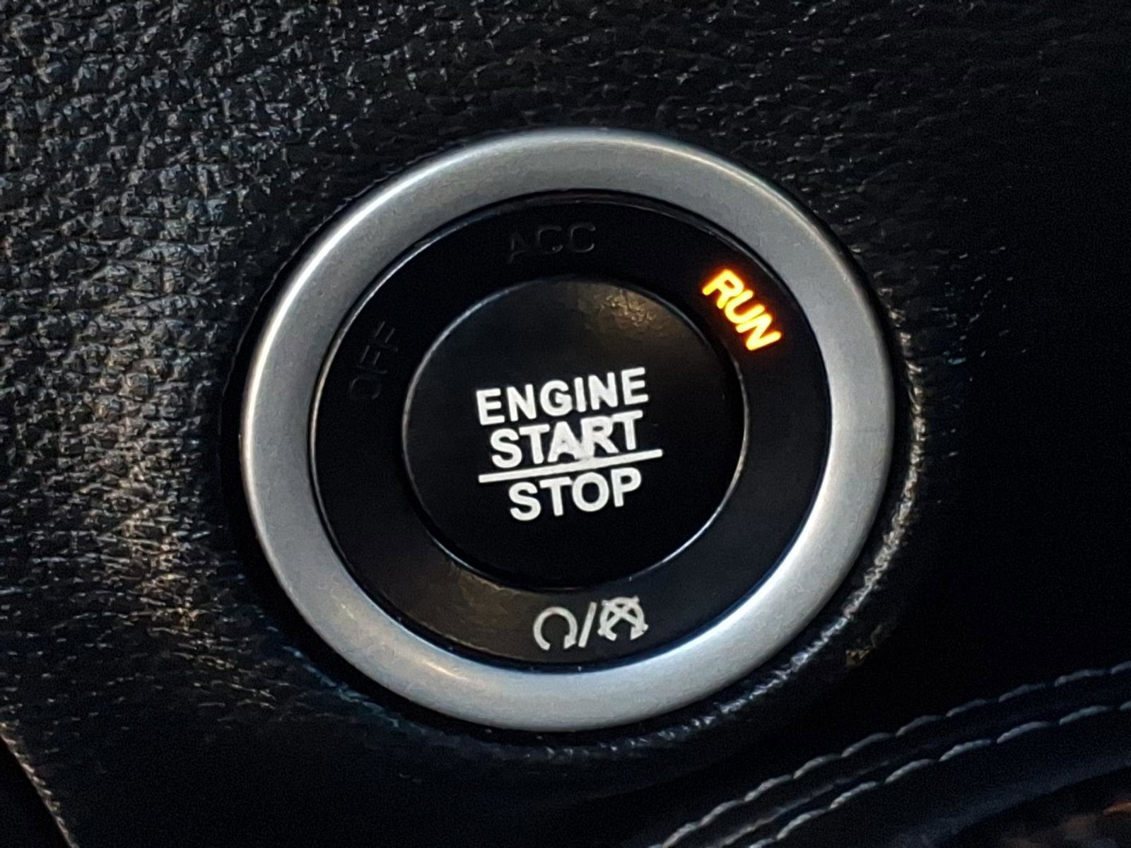 Used 2018 Dodge Challenger SXT w/ Blacktop Package image 24