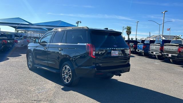 Certified 2025 Ford Expedition Active image 5