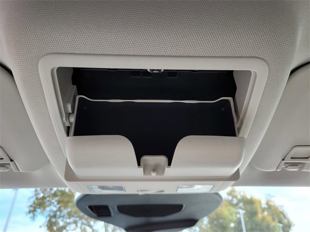 Certified 2022 Ford Escape SE w/ SE Sport Appearance Package image 21