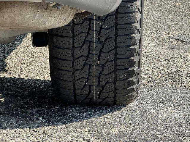 Certified 2022 Ford Explorer XLT w/ Equipment Group 202A AWD/4WD image 15