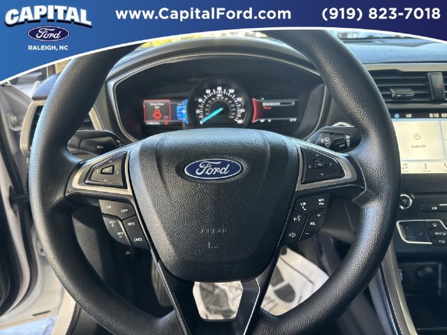 Certified 2018 Ford Fusion SE w/ Fusion SE Technology Package FWD image 25