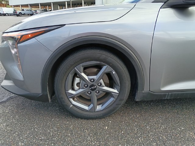 Used 2025 Kia K4 FWD image 25