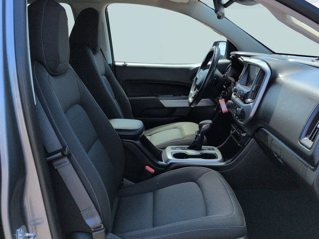Used 2022 Chevrolet Colorado LT w/ Safety Package AWD/4WD image 30
