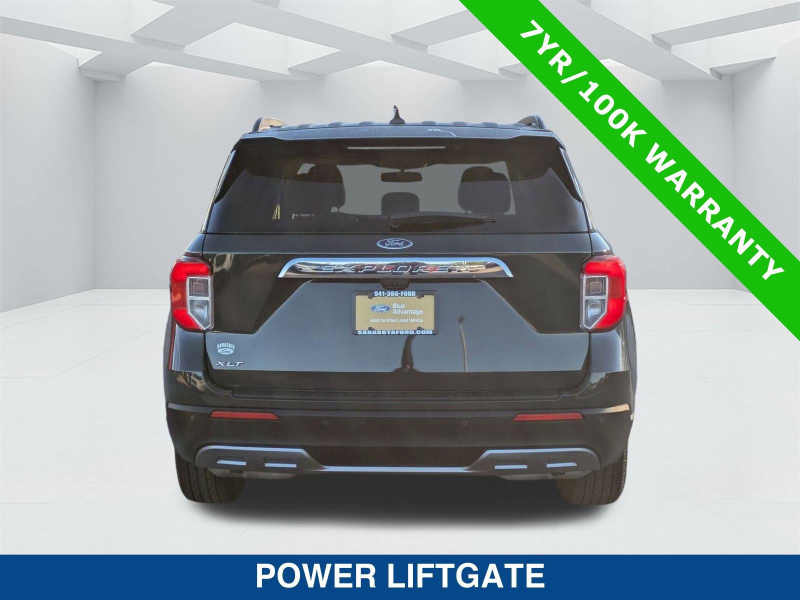 Certified 2022 Ford Explorer XLT w/ Equipment Group 202A image 4