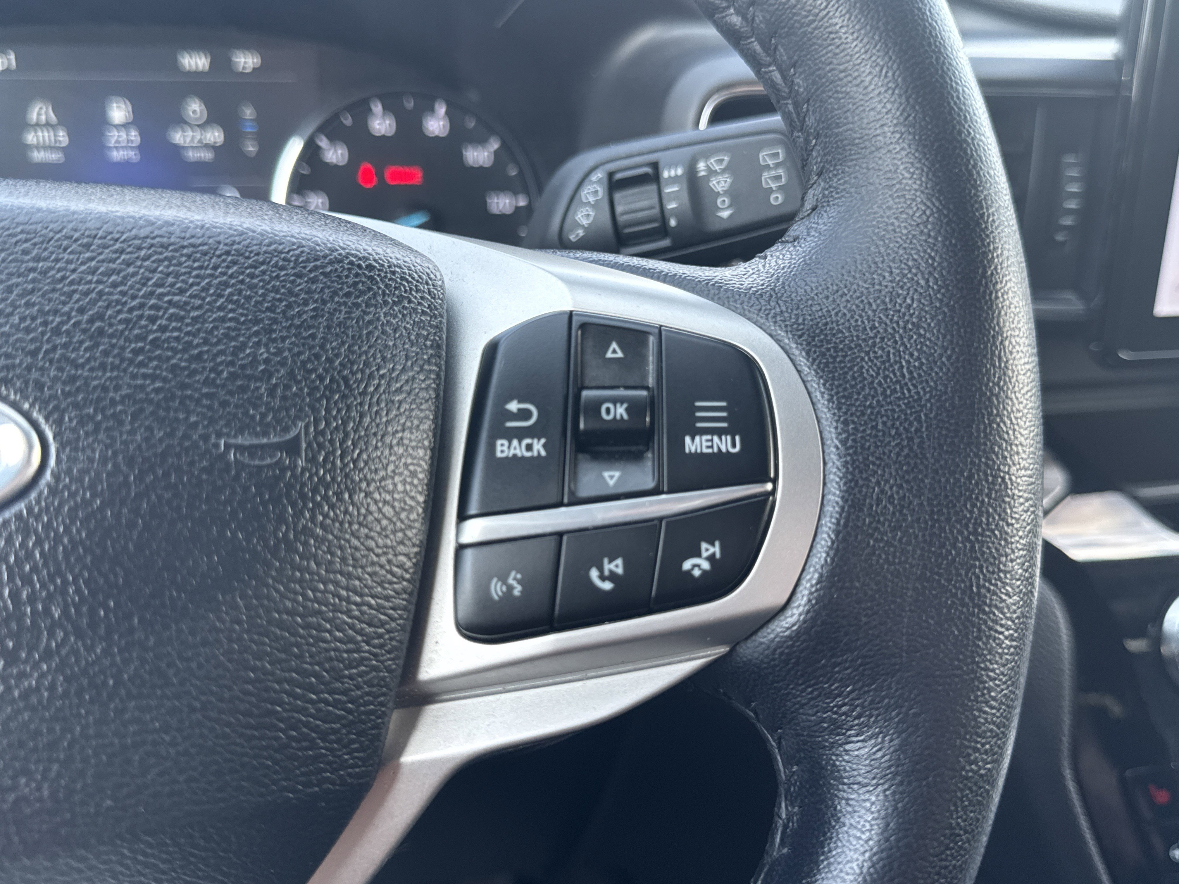 Certified 2023 Ford Explorer Limited RWD image 35