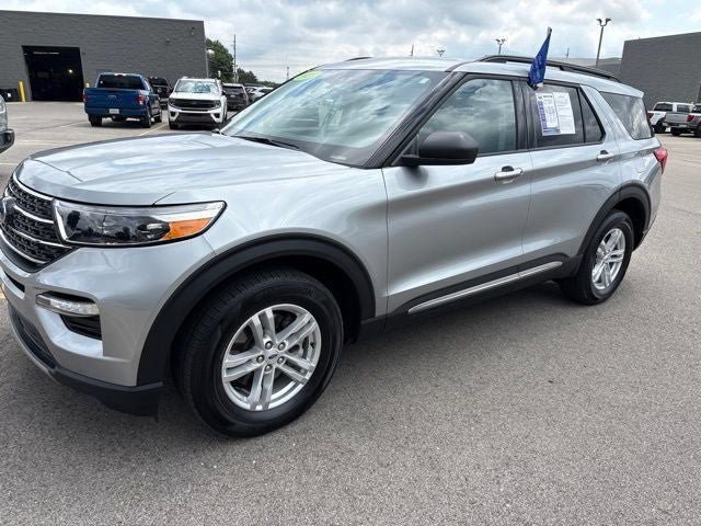 Certified 2023 Ford Explorer XLT w/ Equipment Group 202A AWD/4WD image 19