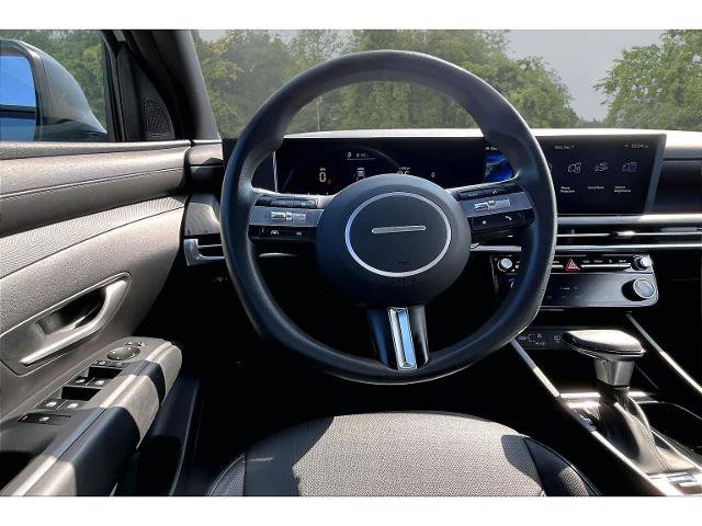 Used 2025 Hyundai Santa Cruz SEL AWD/4WD image 8