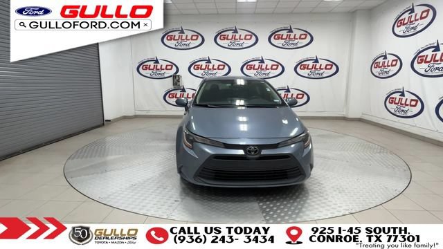 Used 2023 Toyota Corolla LE FWD image 3