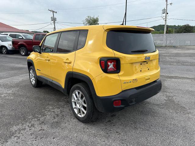 Used 2023 Jeep Renegade Latitude AWD/4WD image 4