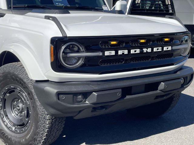 Certified 2025 Ford Bronco Outer Banks AWD/4WD image 35