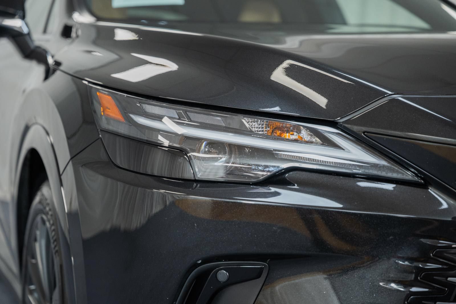 Used 2024 Lexus RX 350 Premium w/ Accessory Package (Z1) AWD/4WD image 15