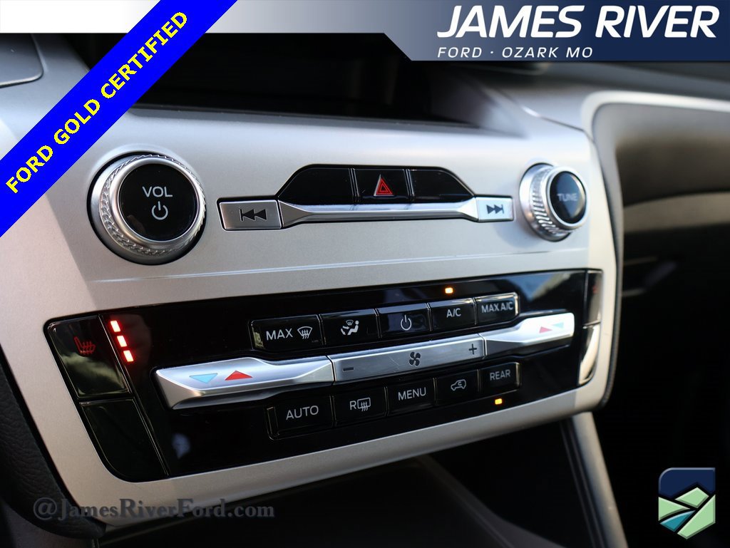 Certified 2022 Ford Explorer XLT image 37