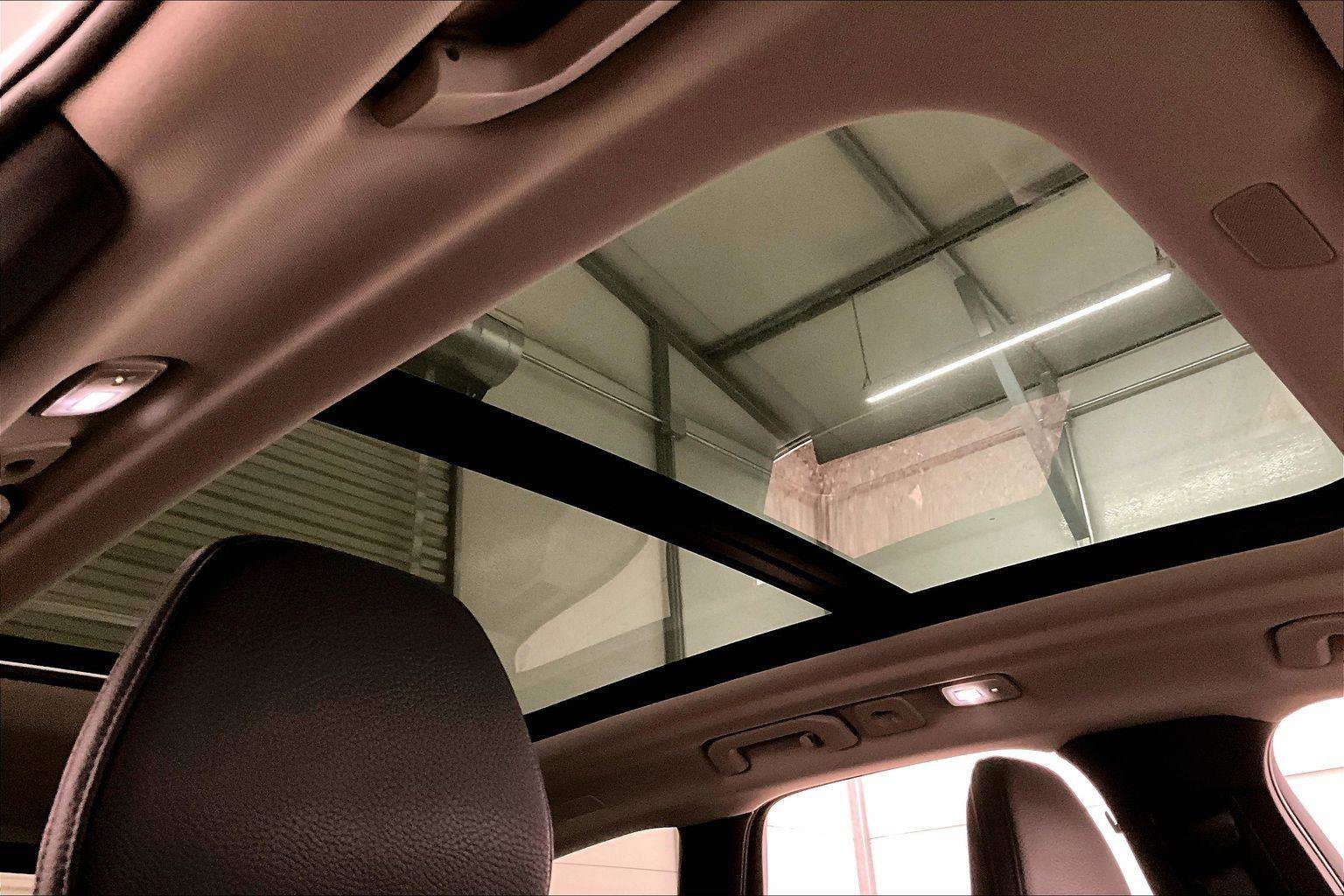 Used 2022 Volvo XC60 T8 Inscription Expression w/ Advanced Package image 21