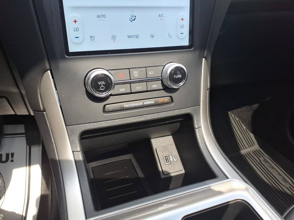 Certified 2024 Ford Edge SEL w/ Convenience Package AWD/4WD image 21