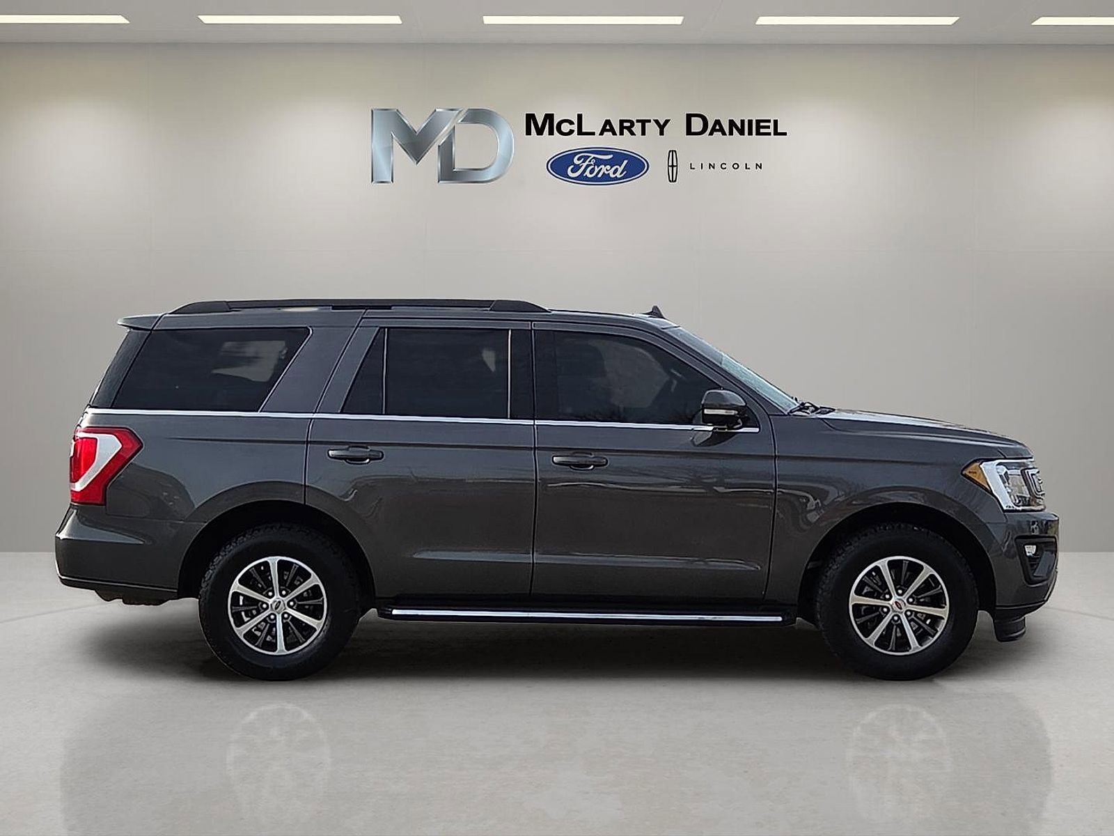 Certified 2021 Ford Expedition XLT image 6