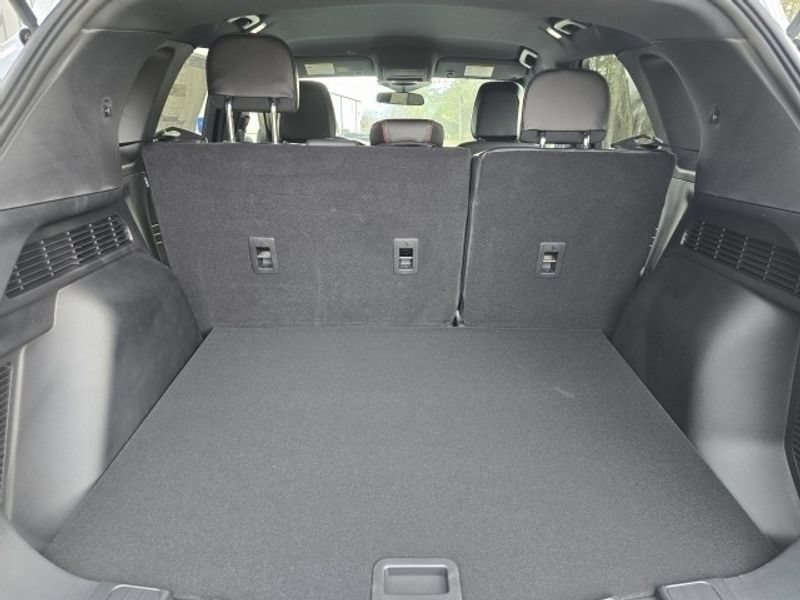 Certified 2025 Ford Escape ST-Line w/ Cold Weather Package FWD image 10