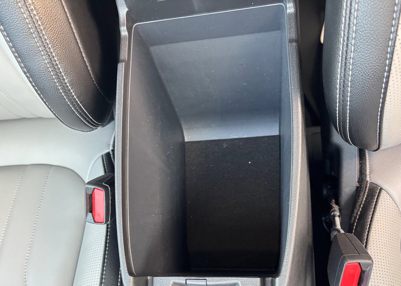 Certified 2025 Ford Escape Platinum w/ Premium Technology Package image 50