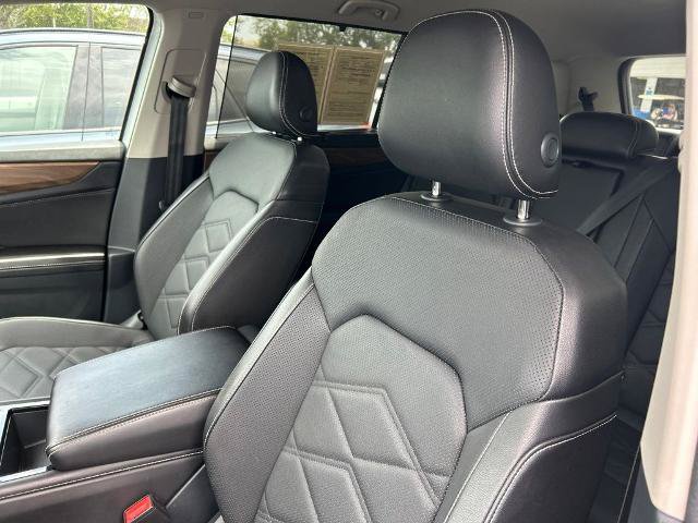 Used 2025 Volkswagen Atlas SE FWD image 22