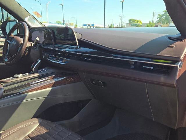 Used 2021 Cadillac Escalade Sport Platinum w/ LPO, ONYX Package image 10