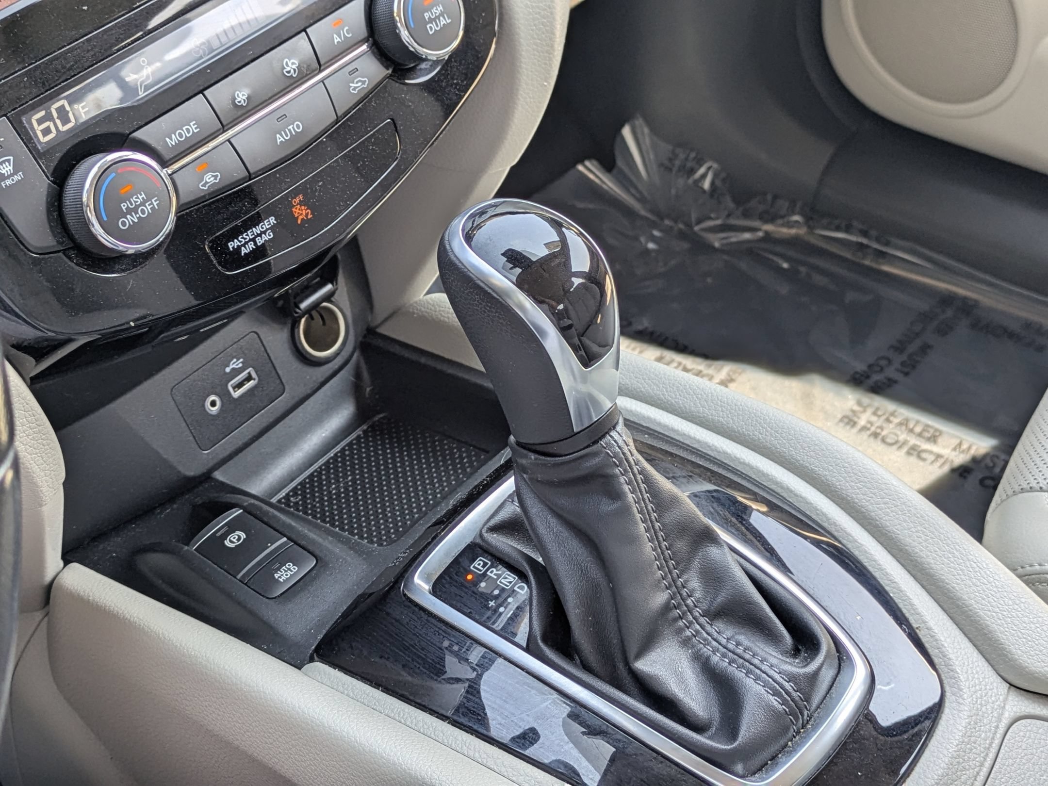 Used 2021 Nissan Rogue Sport SL FWD image 21