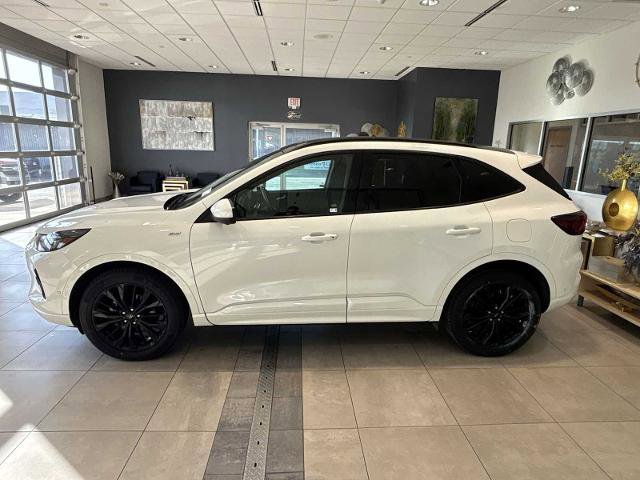 Certified 2023 Ford Escape ST-Line Elite w/ Premium Technology Package image 2